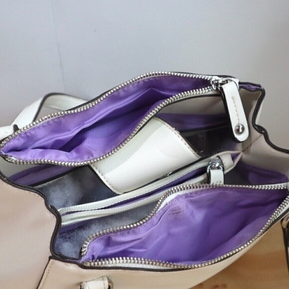 Nicole Miller New York Purse and Cross Body color White detachable strap - Picture 4 of 10